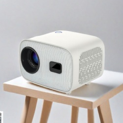 Mini projector Q4